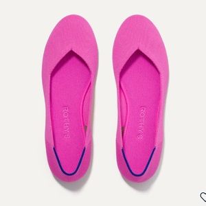 Rothys in Dragon Fruit. NWOT